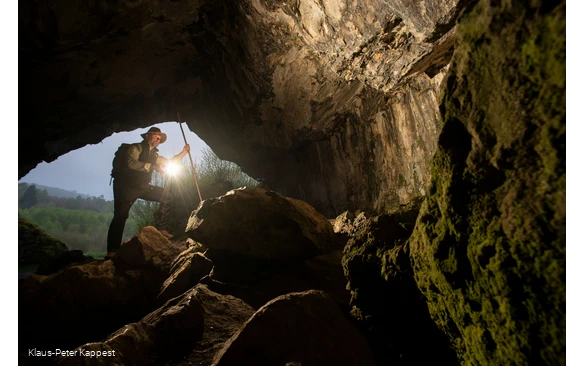 Ranger Höhle_Naturpark Arnsberger Wald  Klaus-Peter Kappest.jpg